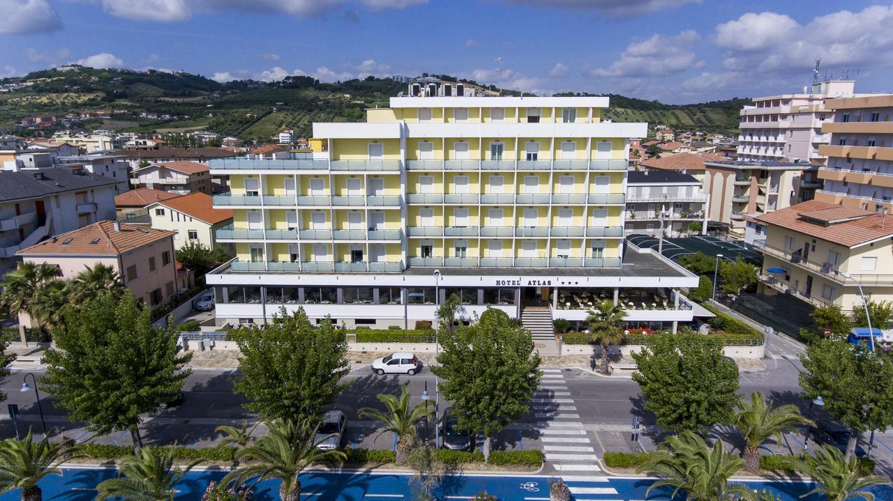 Hotel Atlas Alba Adriatica Esterno foto